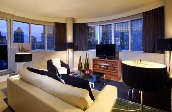 resizedimage600391 crystalLivingroom